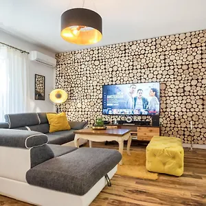 francesca-luxury-apartment.hotelinzadar.com/
